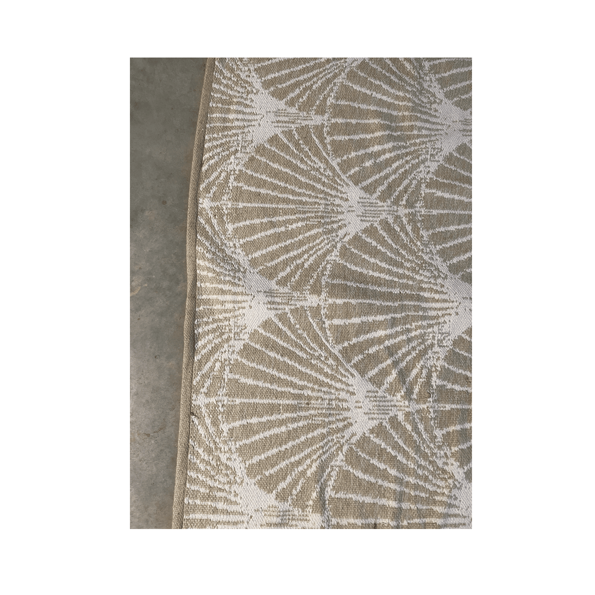 Plastic Mat | Outdoor Rug | MODERN Moroccan Design | 1.8 x 2.7m Purple &  White